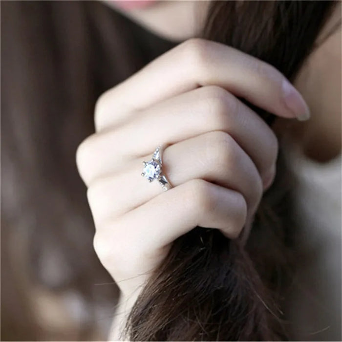 Lia Love – Silberring mit Stein