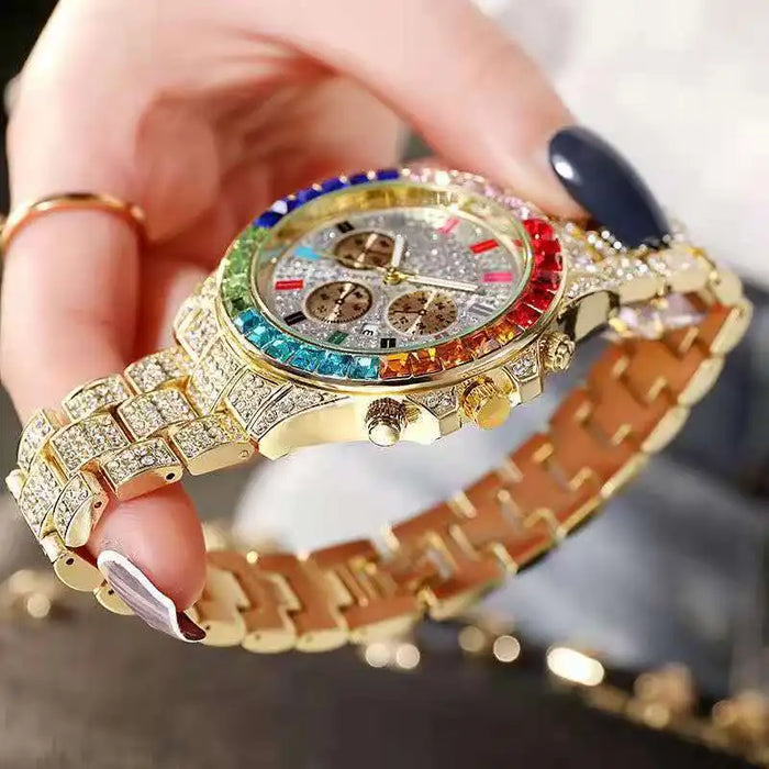 Iced Out Quarzuhr – Statement-Piece in Gold