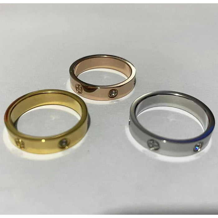 Minimalistische Ringe in Edelstahl